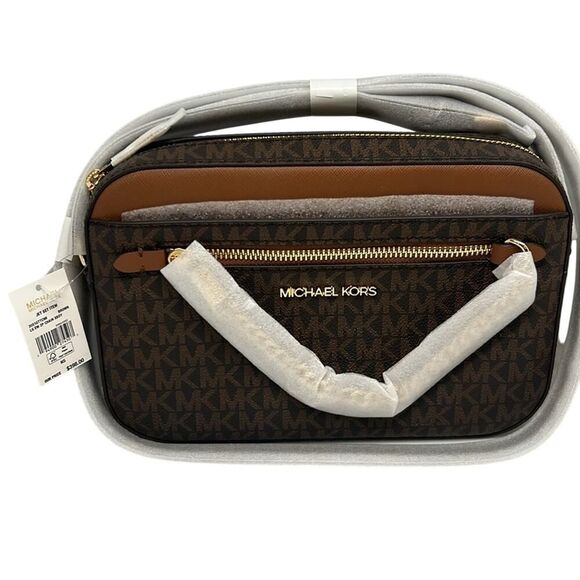 Michael Kors Brown /Tan Jet Set Large Logo
Crossbody Bag NWT - Picture 6 of 8